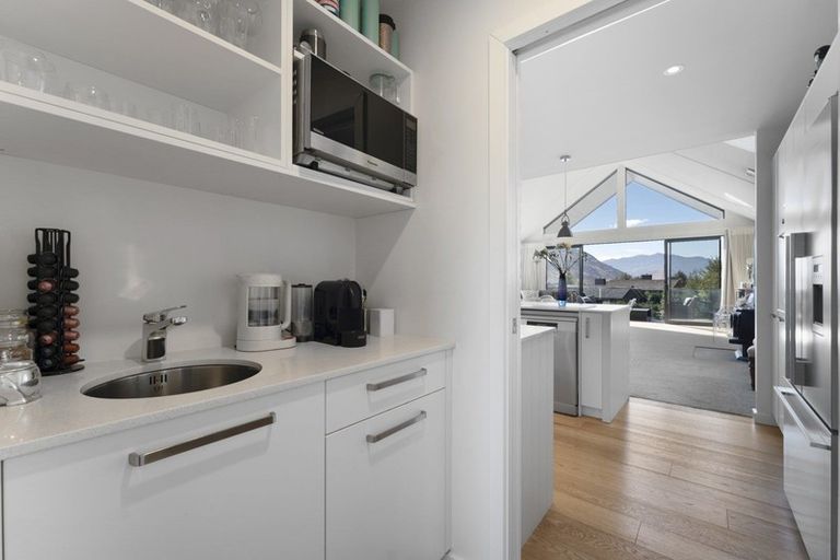 Photo of property in 37 Mcadam Drive, Jacks Point, Queenstown, 9371