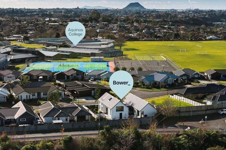 Photo of property in 16 Saint Thomas Avenue, Pyes Pa, Tauranga, 3112