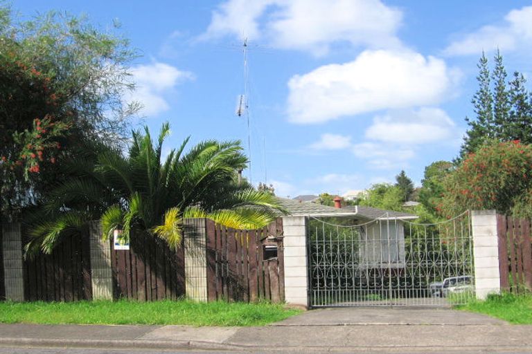 Photo of property in 24 Aquarius Avenue, Glen Eden, Auckland, 0602