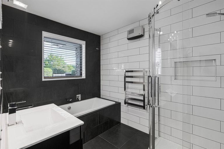 Photo of property in 38 Styx River Place, Spencerville, Christchurch, 8083