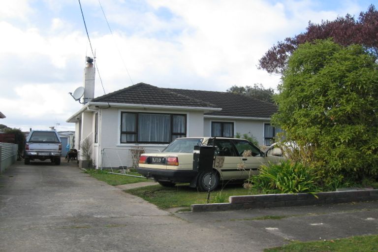 Photo of property in 33 Churchill Avenue, Feilding, 4702