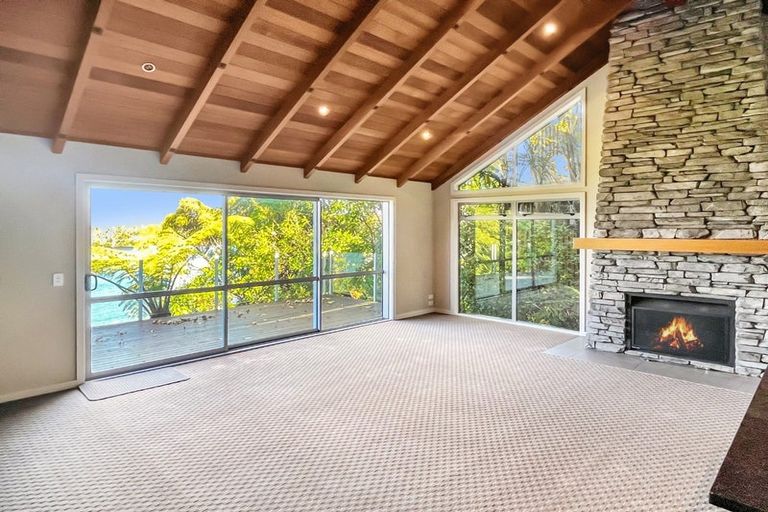 Photo of property in 1/834 Wily Terrace, Acacia Bay, Taupo, 3330