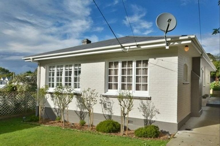 Photo of property in 63 Lonsdale Street, Belleknowes, Dunedin, 9011