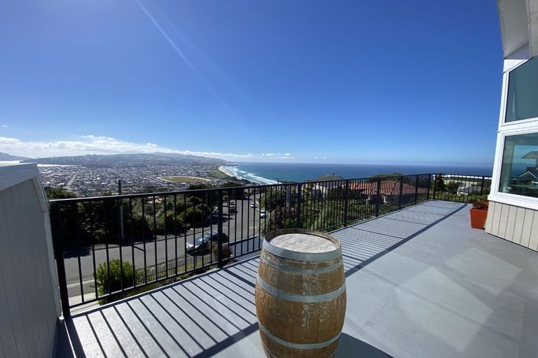 Photo of property in 37 Earls Road, Saint Clair, Dunedin, 9012