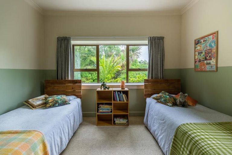 Photo of property in 72 Parsonage Road, Waimate, 7978