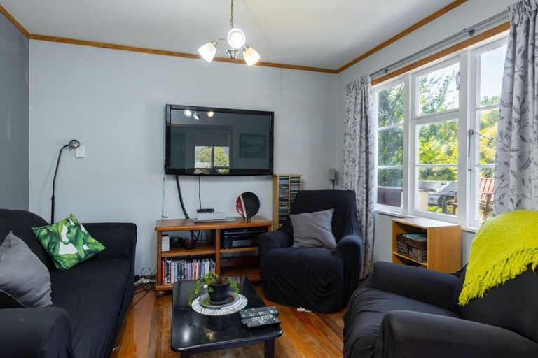 Photo of property in 147 Waikawa Road, Picton, 7220