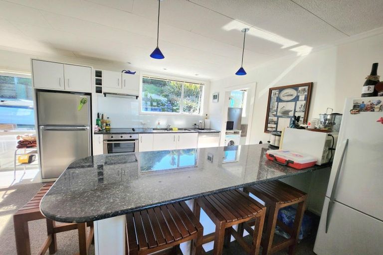 Photo of property in 166 Haven Street, Moeraki, 9482
