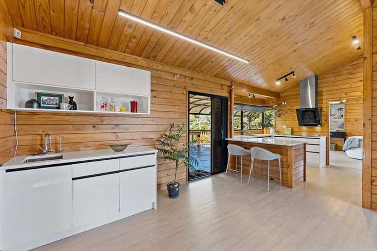 Photo of property in 12 Channing Crescent, Botany Downs, Auckland, 2010