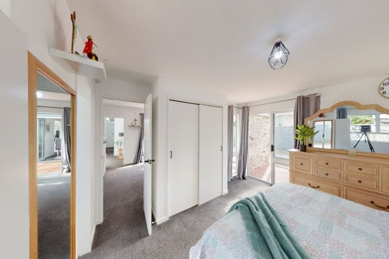 Photo of property in 30 Terry Crescent, Milson, Palmerston North, 4414