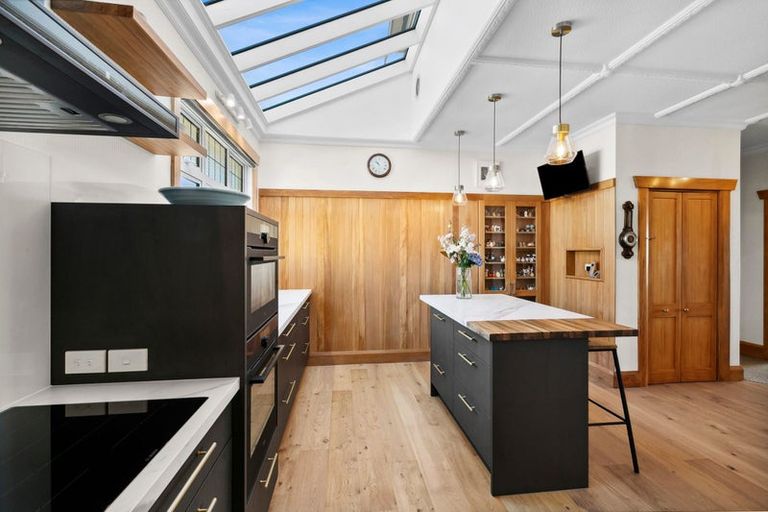 Photo of property in 27a Bayly Road, Moturoa, New Plymouth, 4310