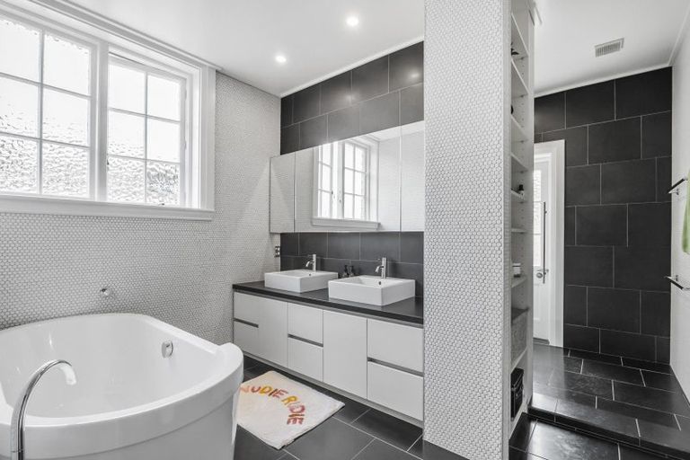 Photo of property in 183 Cargill Street, Dunedin Central, Dunedin, 9016