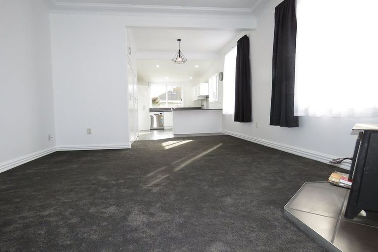 Photo of property in 130 Victoria Road, Saint Kilda, Dunedin, 9012
