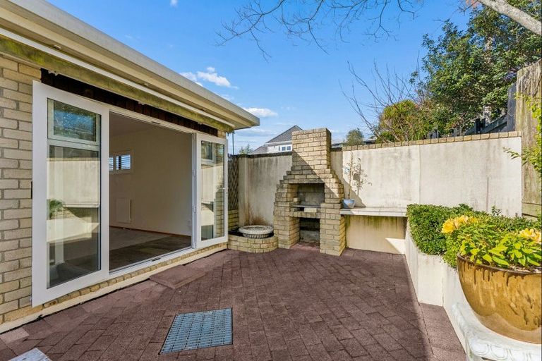 Photo of property in 48b Richmond Avenue, Northcote Point, Auckland, 0627