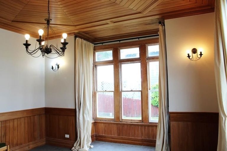 Photo of property in 147 Victoria Road, Saint Clair, Dunedin, 9012