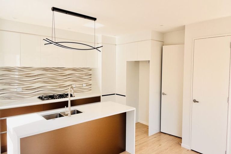 Photo of property in 44a Godley Road, Green Bay, Auckland, 0604