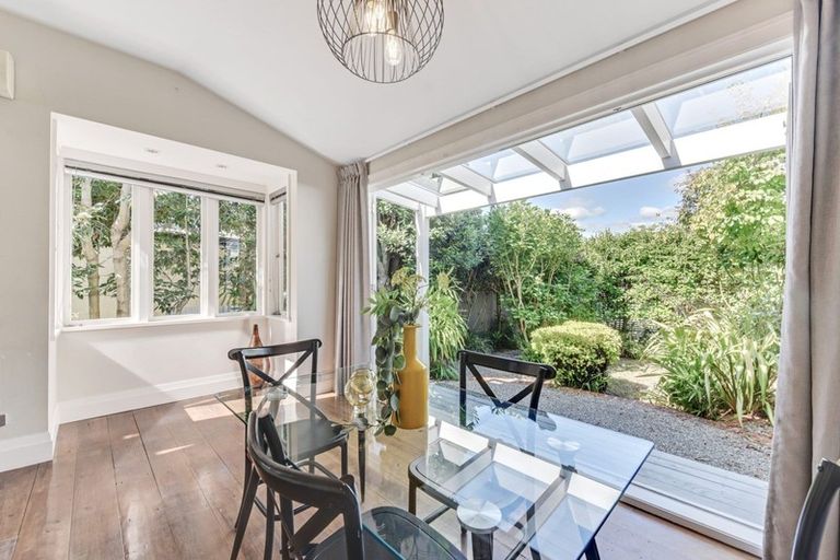 Photo of property in 11 Shelbourne Street, Nelson, 7010