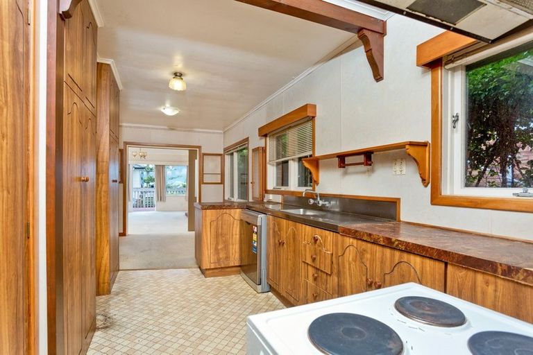 Photo of property in 615 Beach Road, Rothesay Bay, Auckland, 0630