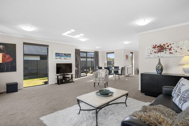 Photo of property in 11 Copperfield Close, Mosgiel, 9024