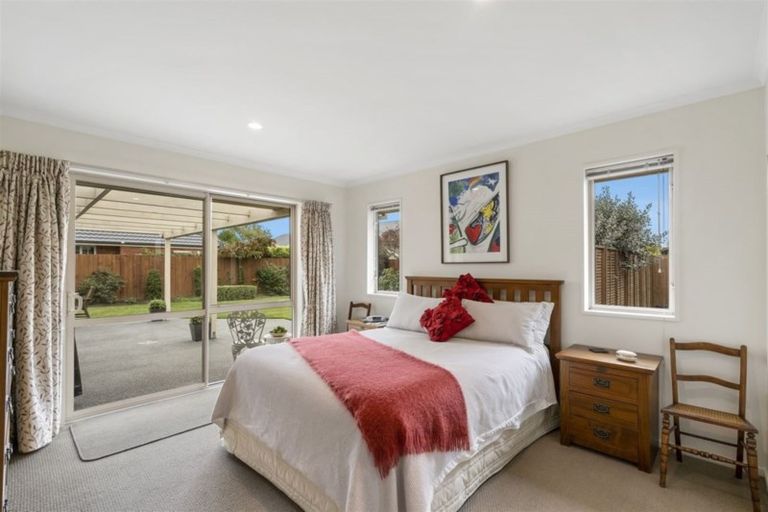 Photo of property in 3 Springside Place, Redwood, Christchurch, 8051