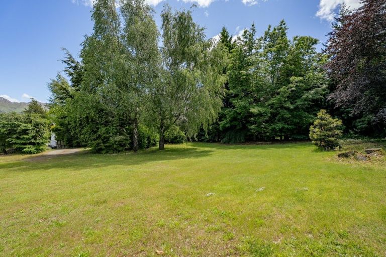 Photo of property in 197 Beacon Point Road, Wanaka, 9305