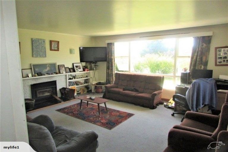 Photo of property in 37 Princes Street, Waikari, 7420