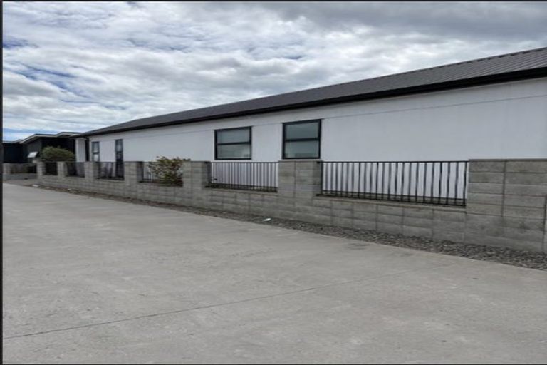 Photo of property in 32 Union Drive, Papamoa, 3118