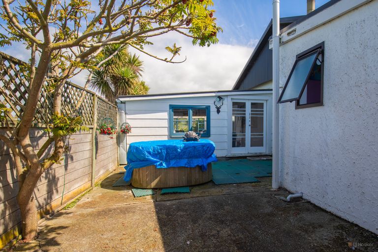 Photo of property in 347 Waimate Highway, Saint Andrews, Timaru, 7971