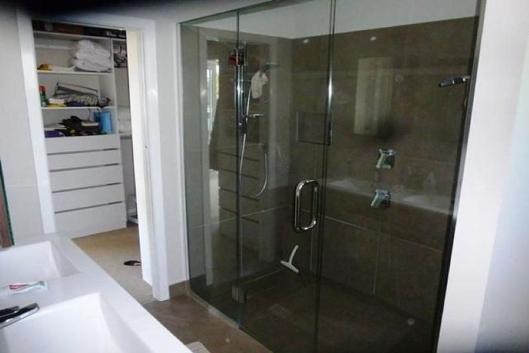 Photo of property in 24 Bevyn Street, Castor Bay, Auckland, 0620