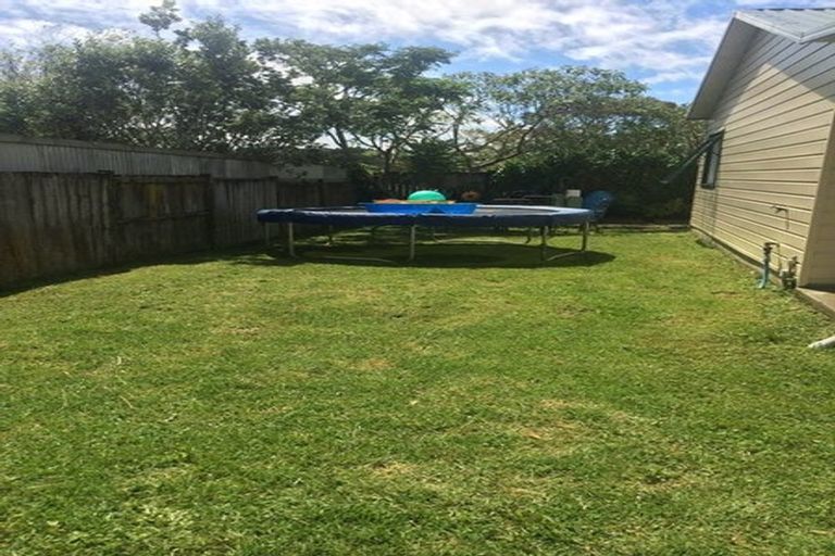 Photo of property in 113 Henderson Valley Road, Henderson, Auckland, 0612
