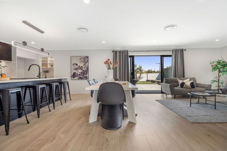 Photo of property in 32 Waireka Road, Rototuna North, Hamilton, 3210