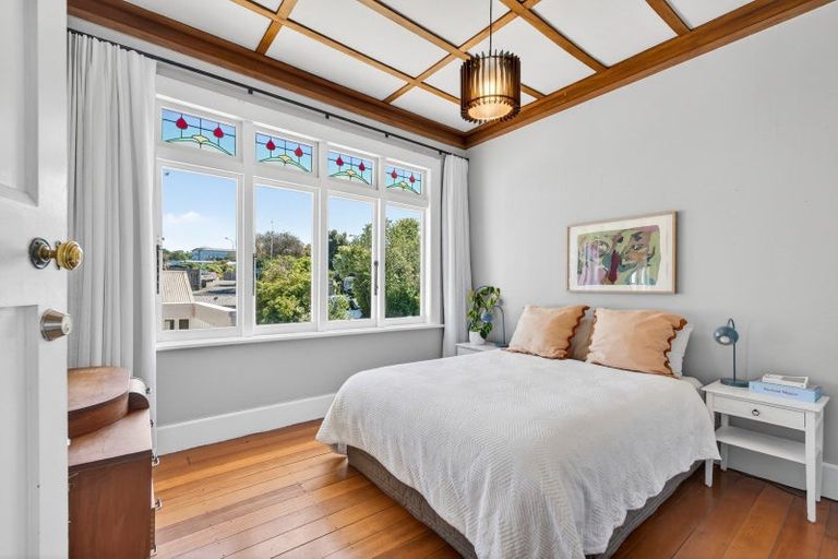 Photo of property in 23 Cameron Road, Bluff Hill, Napier, 4110