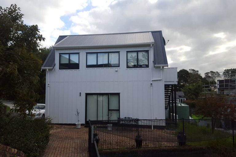 Photo of property in 92b Upper Harbour Drive, Greenhithe, Auckland, 0632