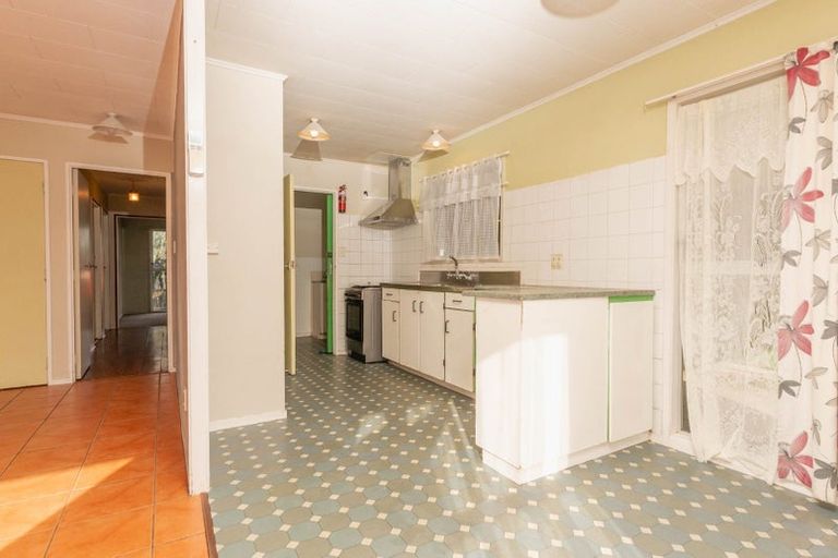 Photo of property in 9 Chibnall Place, Conifer Grove, Takanini, 2112