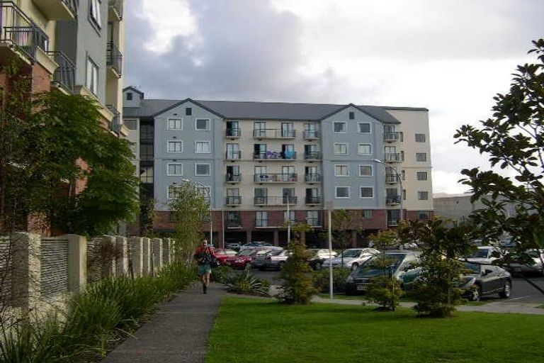 Photo of property in 1a/17 Crown Lynn Place, New Lynn, Auckland, 0600