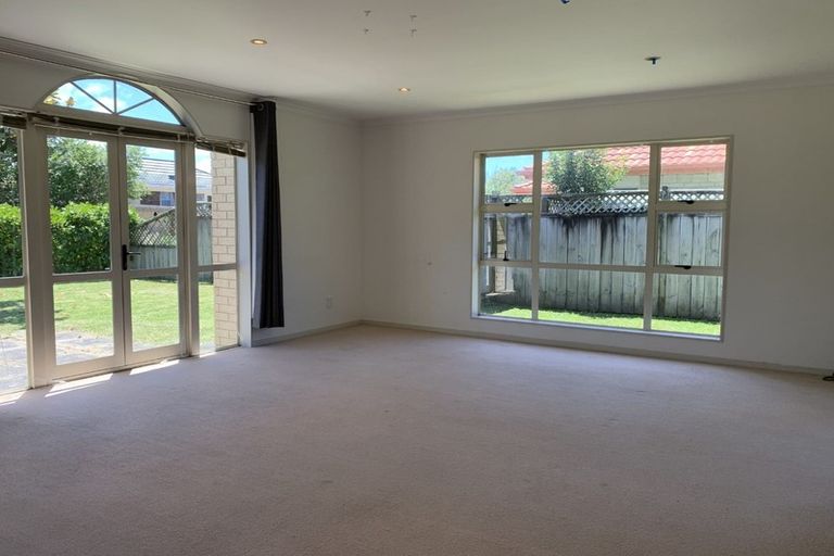 Photo of property in 27a Swanson Road, Henderson, Auckland, 0610
