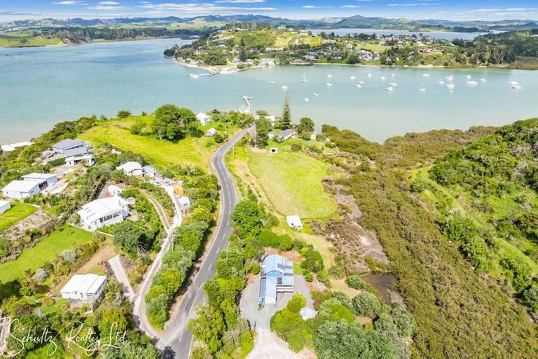 Photo of property in 1122 Whakapirau Road, Whakapirau, Maungaturoto, 0583