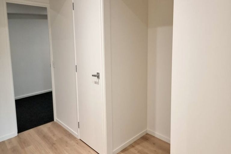 Photo of property in 23 Rogers Avenue, Eastern Beach, Auckland, 2012