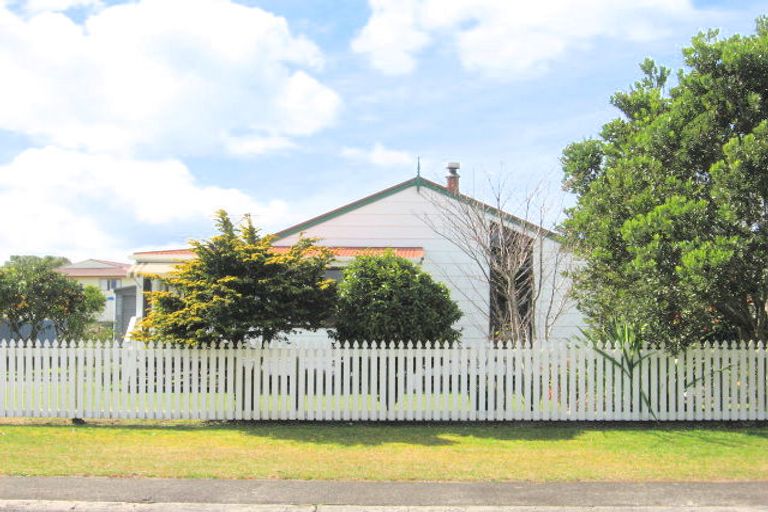 Photo of property in 113 Robinson Road, Whitianga, 3510