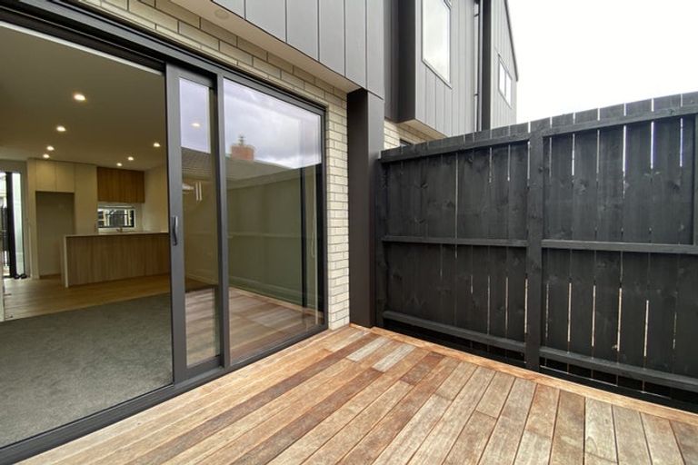 Photo of property in 5/109 Taikata Road, Te Atatu Peninsula, Auckland, 0610