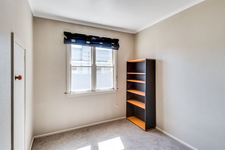 Photo of property in 5 Ballance Place, Marewa, Napier, 4110