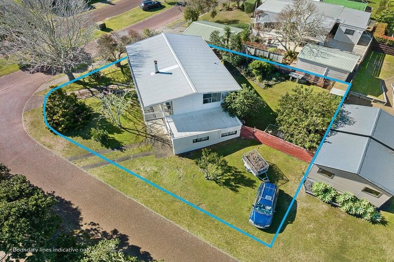 Photo of property in 27 Jubilee Drive, Pauanui, Hikuai, 3579