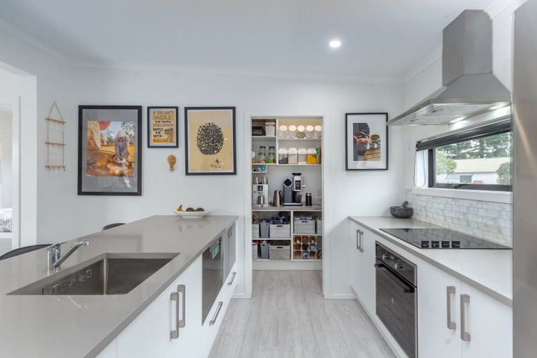 Photo of property in 14 Ataahua Place, Featherston, 5710