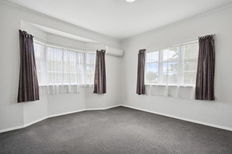Photo of property in 28 Princes Street, Levin, 5510