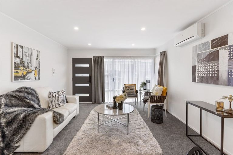 Photo of property in 1/38 Ballater Place, Highland Park, Auckland, 2010