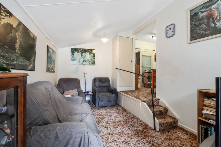 Photo of property in 27 Ocean View Road, Waihi Beach, 3611