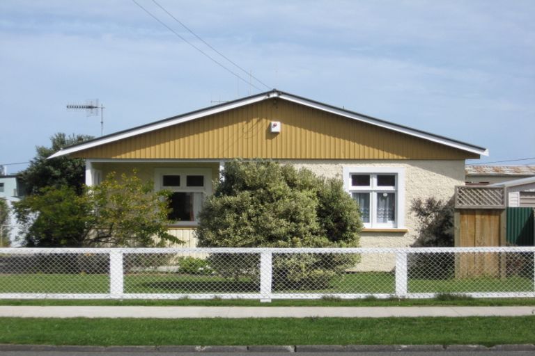 Photo of property in 119 Cornfoot Street, Castlecliff, Whanganui, 4501