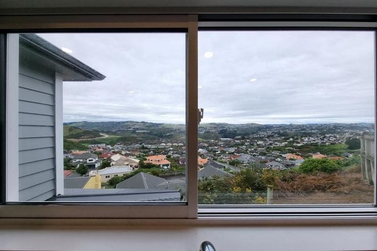 Photo of property in 25 Sandybrow, Churton Park, Wellington, 6037