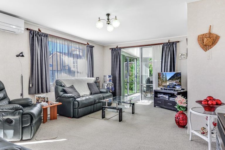 Photo of property in 55 Amanda Avenue, Dinsdale, Hamilton, 3204