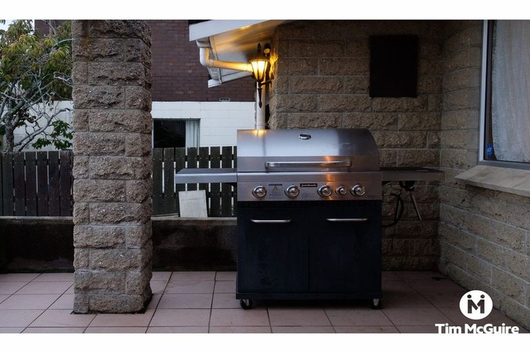 Photo of property in 26 Walton Park Avenue, Fairfield, Dunedin, 9018