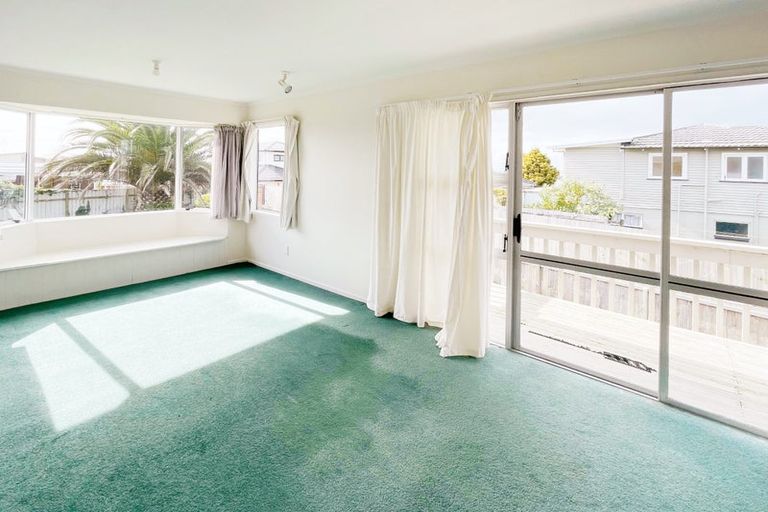 Photo of property in 108a Royal Road, Massey, Auckland, 0614